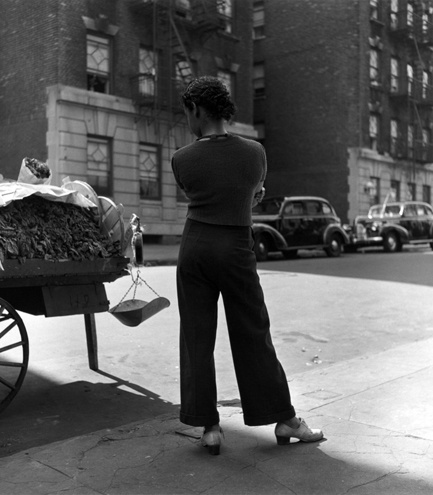 Harlem. Автор Аарон Сискинд 1940