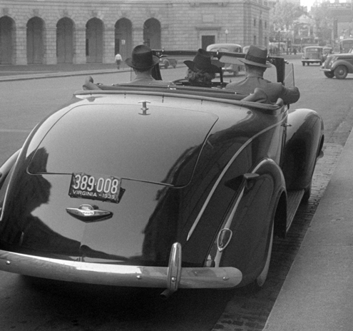 Уличная сцена 1939